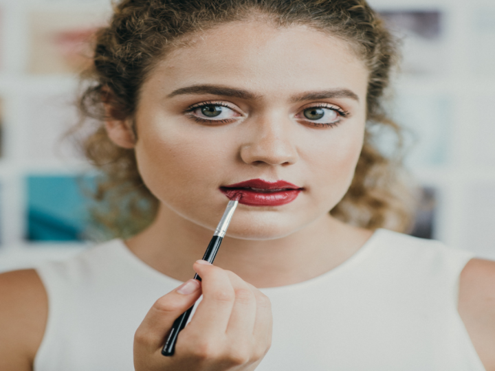 Private Makeup Class – What Every Person Should Look At