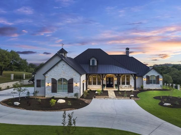 A Glance At Luxury Home Builders